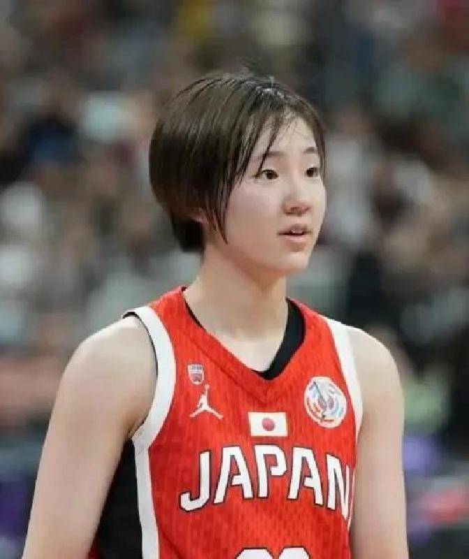 爱游戏app 穆古鲁扎在塞尔维亚队比赛中持续失利，夺冠引发热议！