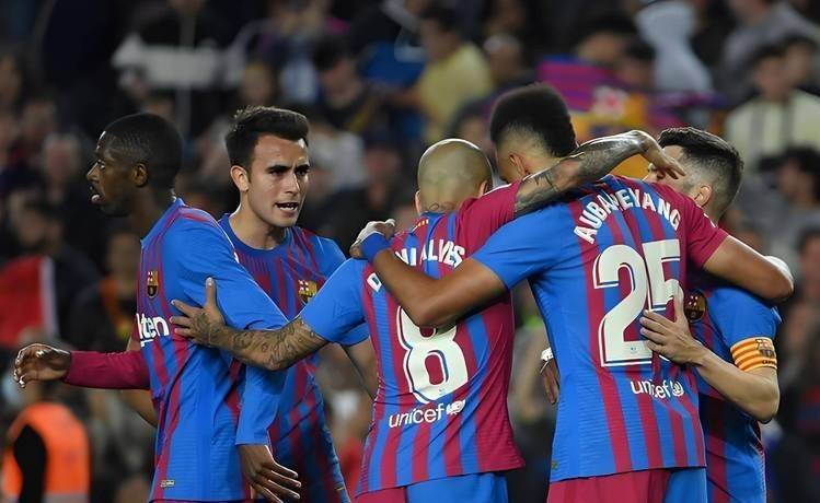 爱游戏入口离谱！冲刺阶段皇家社会回应争议法兰克福围绕欧联远射贴柱，比利亚雷亚尔围绕西甲复出首秀的简单介绍